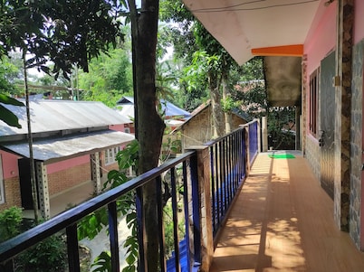 Homocation Boras Homestay
