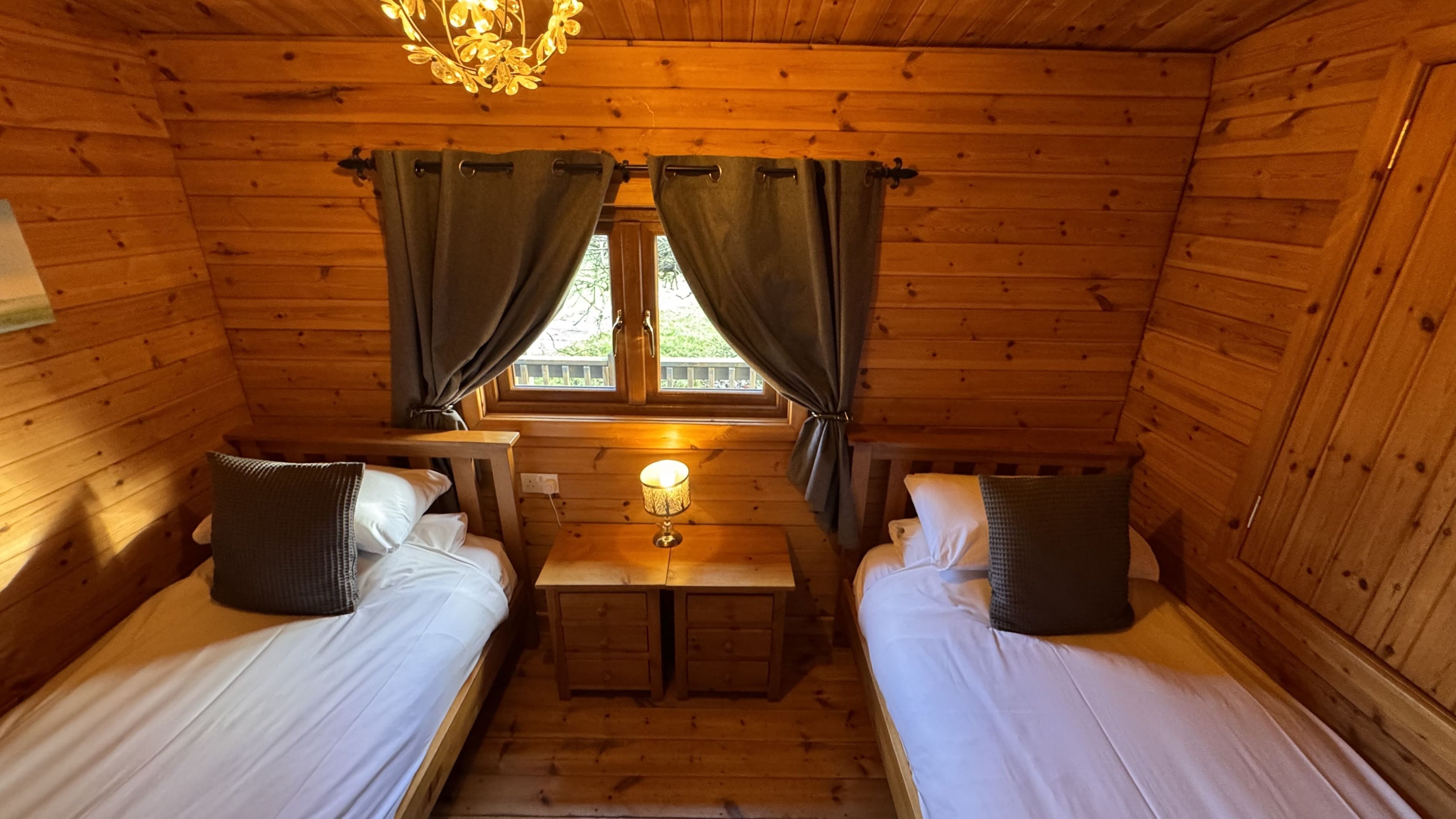 3 soverom, strykejern/-brett, wi-fi (inkludert) og sengetøy