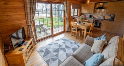 Butterfly Lodge - Perfect for couples and young families