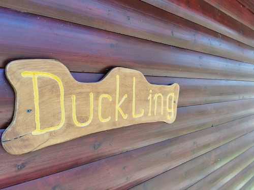 The Duckling Lodge (private hot tub)