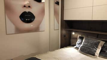 2 chambres, fer et planche à repasser, Wi-Fi, draps fournis