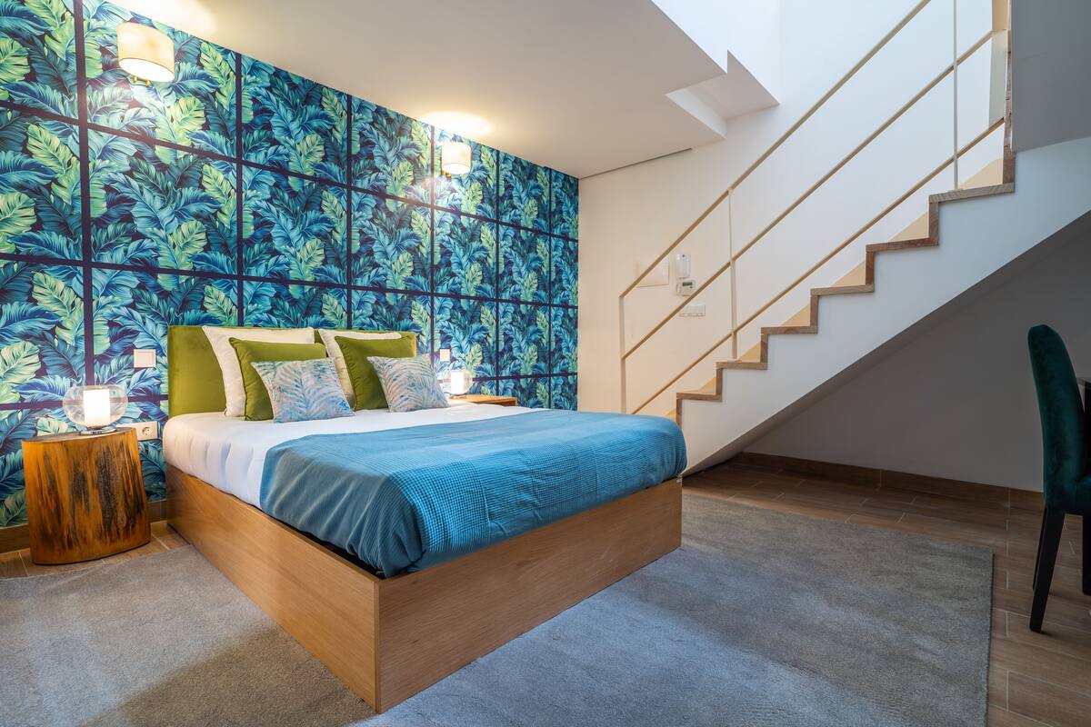 Standard Studio (2) | Blackout curtains, iron/ironing board, free WiFi