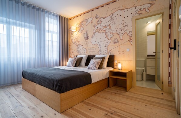 Standaard studio suite (2) | Verduisterende gordijnen, een strijkplank/strijkijzer, gratis wifi