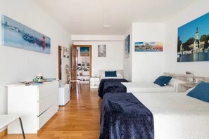 Familien-Vierbettzimmer, Gemeinschaftsbad