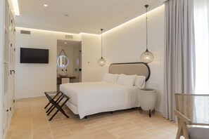 Junior Suite, 1 King Bed | Egyptian cotton sheets, premium bedding, down duvets - Albariza Hotel Boutique (Sanlucar de Barrameda)