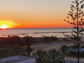 Beach nearby, beach towels, 4 beach bars - Albariza Hotel Boutique (Sanlucar de Barrameda)