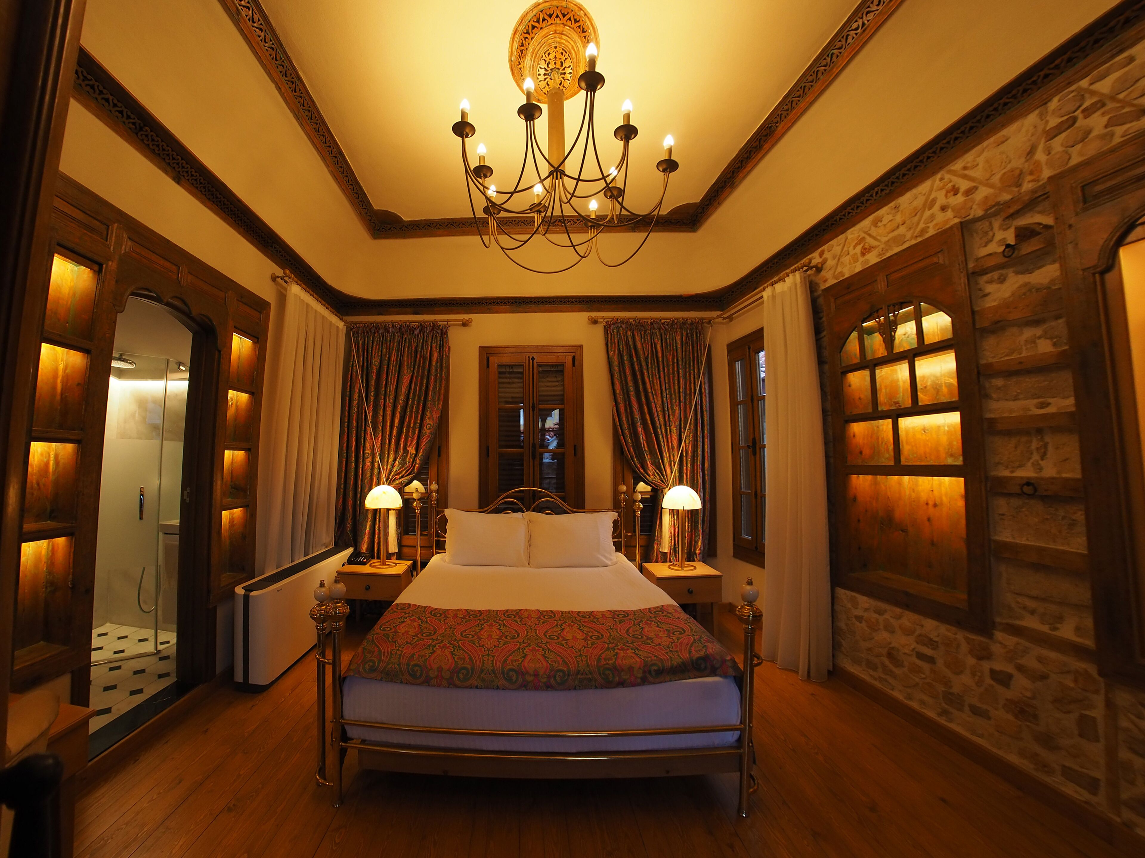 Luxury Triple Room | Dihias secara berasingan, dilengkapkan perabot secara berasingan 