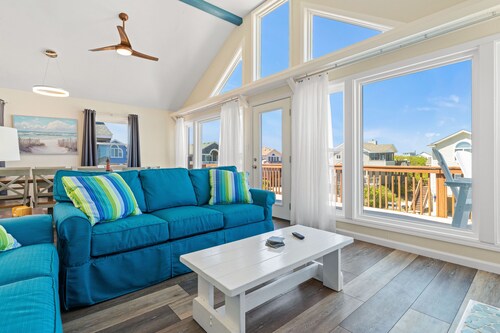 Saltwater in the Afternoon: 400 Ft to Beach, Private Pool, Dog-friendly