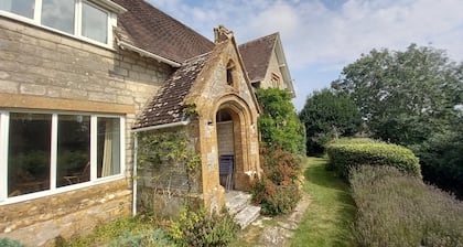 Historical, Characterful, Converted Old School House