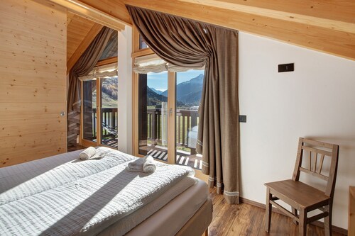 Apartment "Baita Emilia e Daniele 13" with Mountain View, Balconies and Wi-Fi