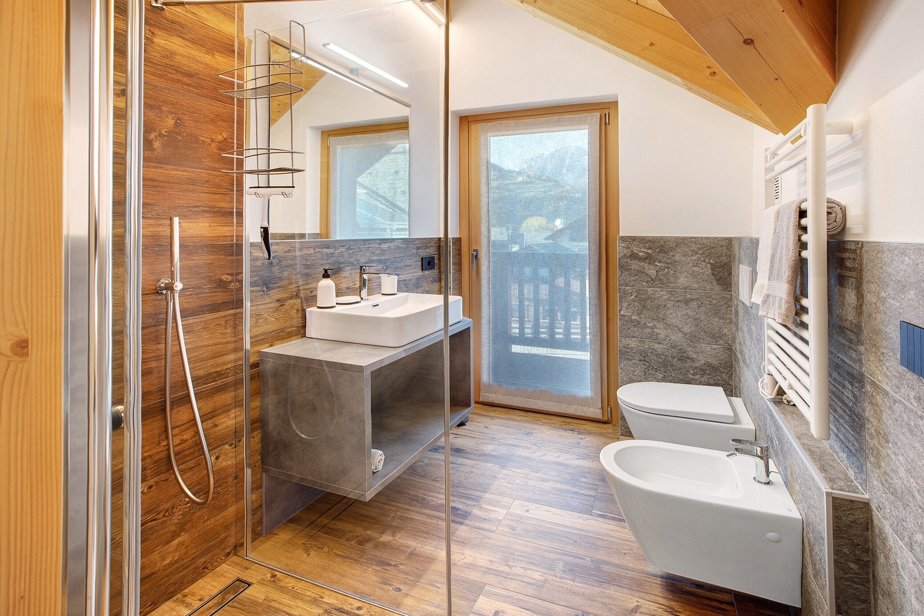 Shower, free toiletries, hair dryer, towels