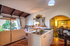 Interior - Holiday Home "Villa Sa Pintadera Stintino" with Private Pool and Terrace (Stintino)