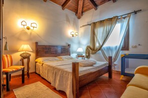 3 Schlafzimmer, Bügeleisen/Bügelbrett, Bettwäsche