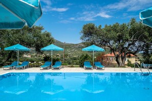 Pool - Studio Apartment "Anemona 3" with Shared Pool & Wi-Fi (kefalonia)