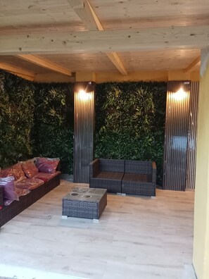 Interior - Holiday Home 'Apt in Serra' with Private Pool, Wi-Fi and Air Conditioning (Quartu Sant'Elena)