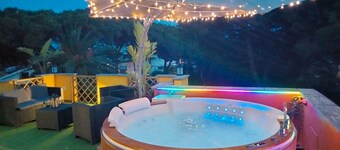 Holiday Home 'Apt in Serra' with Private Pool, Wi-Fi and Air Conditioning