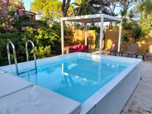 Pool - Holiday Home 'Apt in Serra' with Private Pool, Wi-Fi and Air Conditioning (Quartu Sant'Elena)