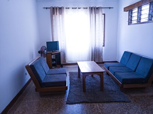 Beautiful 2 bedroom villa apartment along diani beach road for 25$ per night/prs