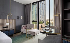 Suíte, 1 cama King, acesso ao Club Lounge (Terrace) | Roupas de cama premium