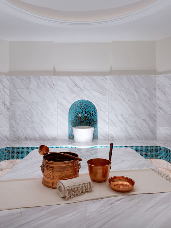 Couples treatment rooms, sauna, hot tub, steam room, Turkish bath