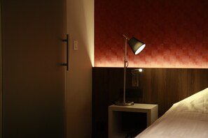 Minibar, in-room safe, individually furnished, desk
