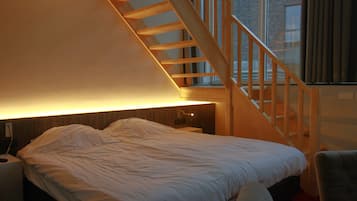 Minibar, in-room safe, individually furnished, desk