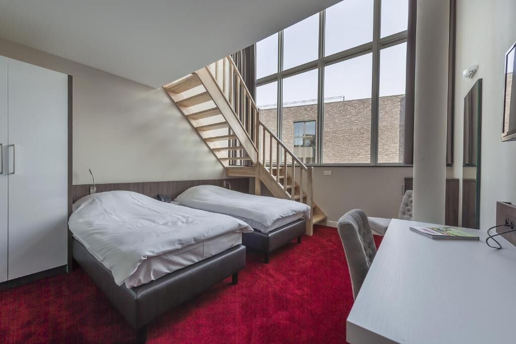 Minibar, in-room safe, individually furnished, desk