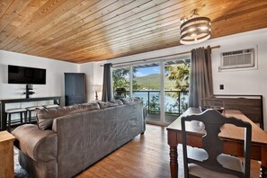 TV - Waterfront, Whitefish Lake Condo, 1D Down! (Whitefish)