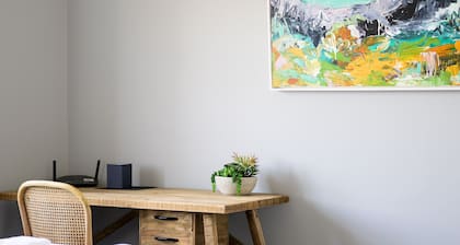 Bluestone Cottage | Character & Class