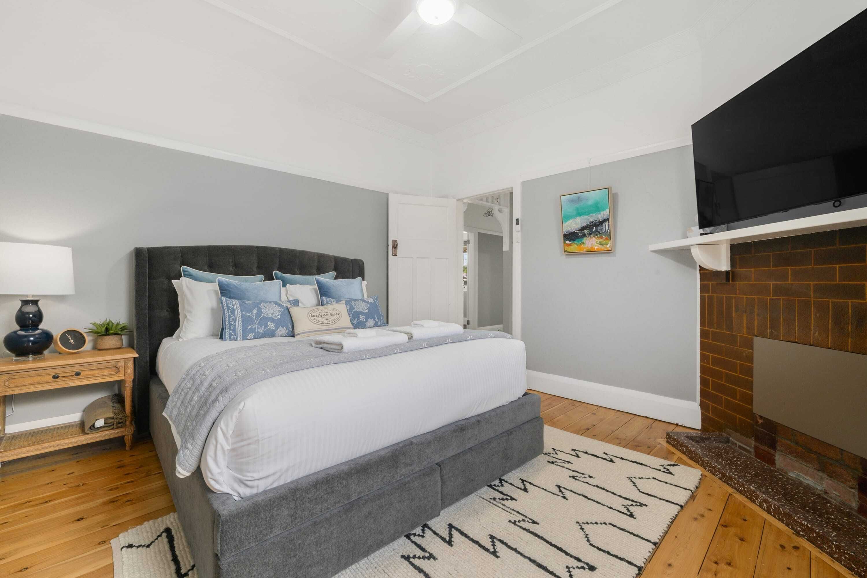 3 bedrooms, desk, iron/ironing board, WiFi