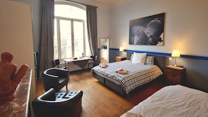 Signature Suite | Premium bedding, down comforters, Select Comfort beds, minibar