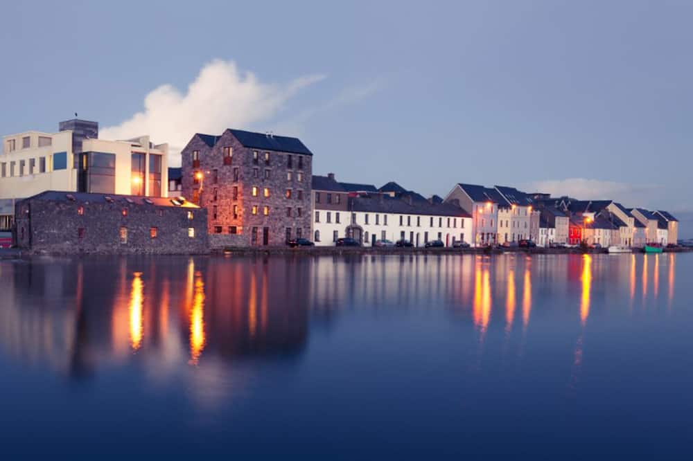 The Nook Oranmore Holiday Home - Labane