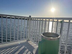 Property grounds - Gorgeous Waterfront Condo Minutes From the Beach (South Pasadena)