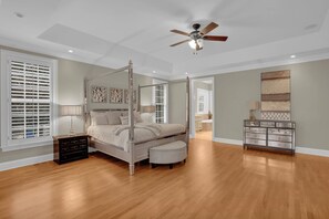 7 bedrooms, desk, iron/ironing board, free WiFi