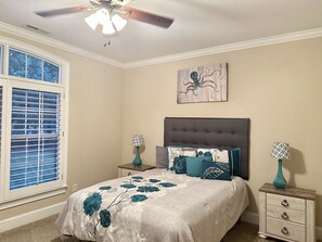 7 chambres, bureau, fer et planche à repasser, accès au Wi-Fi (inclus)