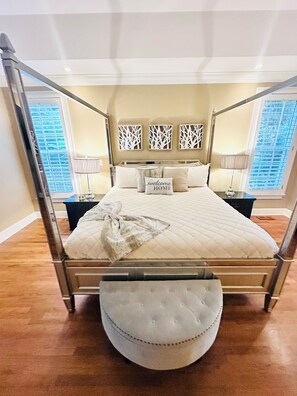 7 bedrooms, desk, iron/ironing board, free WiFi