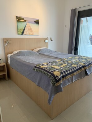 2 chambres, bureau, fer et planche à repasser, Wi-Fi gratuit