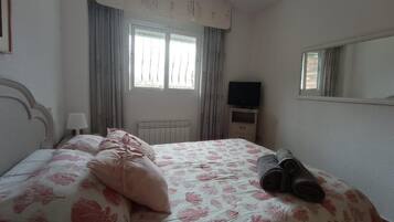 Comfort Double Room | Down comforters, memory foam beds, individually decorated, free WiFi