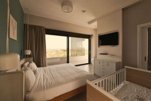 4 bedrooms, in-room safe, iron/ironing board, free WiFi - Villa Gardenia, luxury villa with infinity pool (Chania)