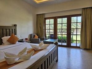 Ropa de cama de alta calidad y minibar con artículos gratuitos 