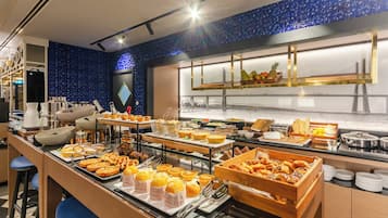 Daily buffet breakfast (EUR 18 per person)