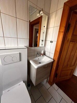Bathtub - Vacation home with Harle view, quiet and centrally located (Wittmund)