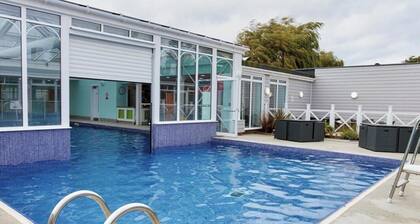 2 Bedroom Caravan in Hunstanton Dogs go Free