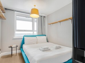 1 chambre, fer et planche à repasser, Wi-Fi gratuit, draps fournis