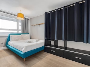 1 chambre, fer et planche Ă repasser, Wi-Fi gratuit, draps fournis