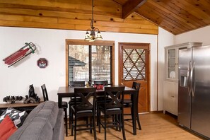 Dining area for six - Single-Story Cabin · Near Slopes · Fireplace & BBQ (Big Bear)