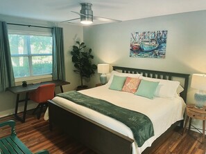 2 bedrooms, desk, free WiFi, bed sheets