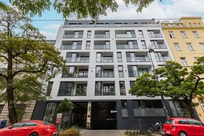 Exterior - Warszawa Stalowa Apartment by Renters (Warsaw)