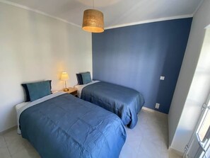 2 多间卧室、WiFi、床单