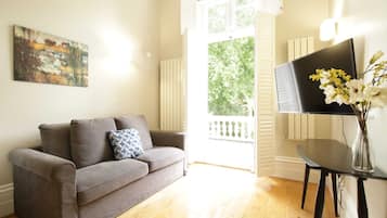 Televisión, oficina